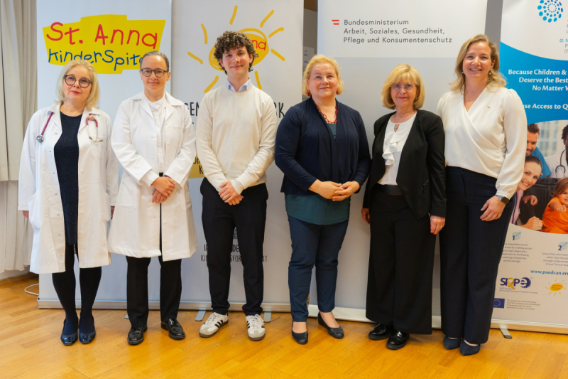 Dr.in Edit Bardi, Prof.in DDr.in Caroline Hutter, Julian Dorffner, Korinna Schumann, Prof.in Dr.in Ruth Ladenstein, DI.in Angelika Rzepka.